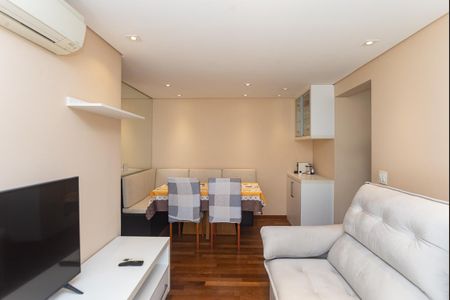 Apartamento à venda com 64m², 2 quartos e 1 vagaSala