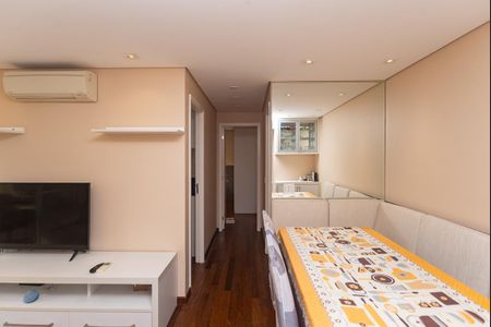 Apartamento à venda com 64m², 2 quartos e 1 vagaSala