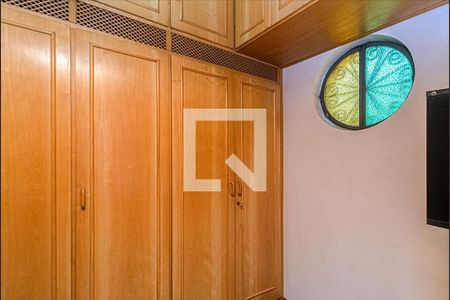 Casa à venda com 262m², 4 quartos e 2 vagasCloset Suíte 1
