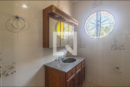 Casa à venda com 262m², 4 quartos e 2 vagasBanheiro Suíte 2