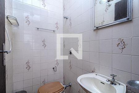 Casa à venda com 262m², 4 quartos e 2 vagasBanheiro de Serviço