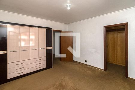 Casa à venda com 262m², 4 quartos e 2 vagasSuíte 1