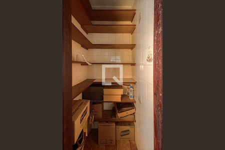 Casa à venda com 262m², 4 quartos e 2 vagasDespensa