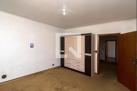 Casa à venda com 262m², 4 quartos e 2 vagasSuíte 1