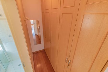 Casa à venda com 484m², 5 quartos e 6 vagasCloset do quarto 5