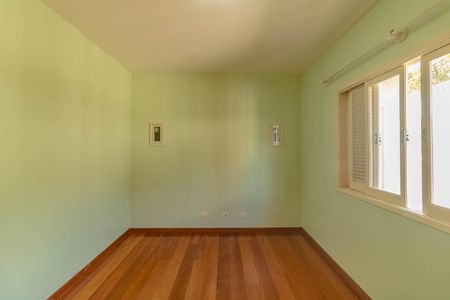 Casa à venda com 484m², 5 quartos e 6 vagasQuarto 7