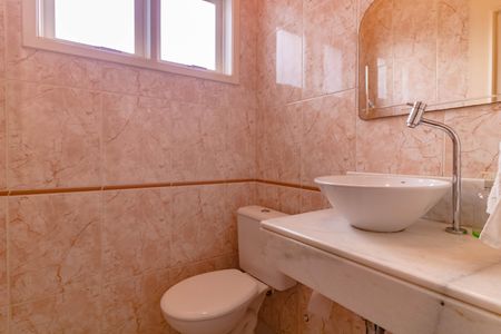 Casa à venda com 484m², 5 quartos e 6 vagaslavabo da sala 2