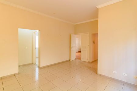 Casa à venda com 484m², 5 quartos e 6 vagasSala 2