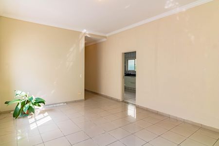 Casa à venda com 484m², 5 quartos e 6 vagasSala 3