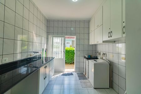 Casa à venda com 484m², 5 quartos e 6 vagasÁrea de Serviço