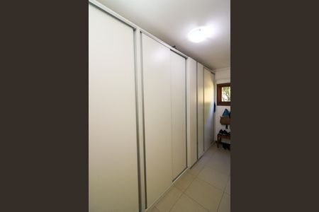 Casa para alugar com 499m², 5 quartos e 4 vagasCloset da suíte