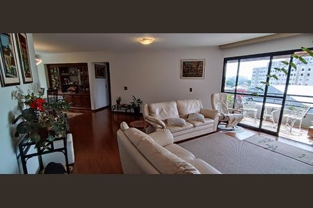 Apartamento à venda com 174m², 4 quartos e 2 vagas Apartamento à venda com 174m², 4 quartos e 2 vagasSala