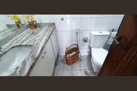 Apartamento à venda com 174m², 4 quartos e 2 vagas Apartamento à venda com 174m², 4 quartos e 2 vagasBanheiro