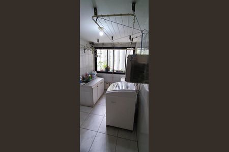 Apartamento à venda com 174m², 4 quartos e 2 vagas Apartamento à venda com 174m², 4 quartos e 2 vagasÁrea de Serviço