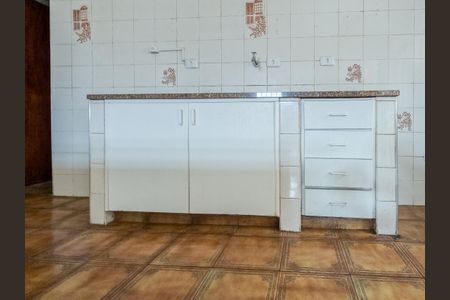 Casa à venda com 360m², 5 quartos e 2 vagasCozinha 