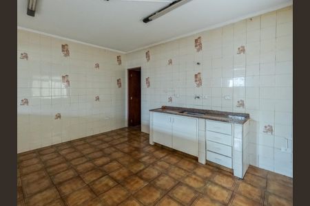 Casa à venda com 360m², 5 quartos e 2 vagasCozinha 