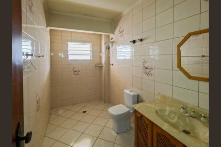 Casa à venda com 360m², 5 quartos e 2 vagasBanheiro 2