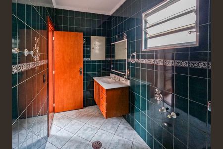 Casa à venda com 360m², 5 quartos e 2 vagasBanheiro