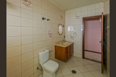 Casa à venda com 360m², 5 quartos e 2 vagasBanheiro 2