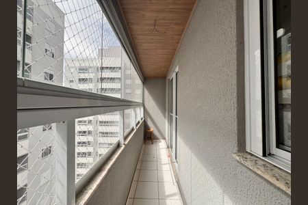 Apartamento à venda com 65m², 2 quartos e 1 vagaSacada