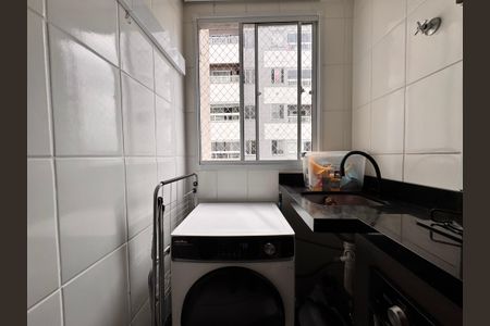 Apartamento à venda com 65m², 2 quartos e 1 vagaÁrea de Serviço