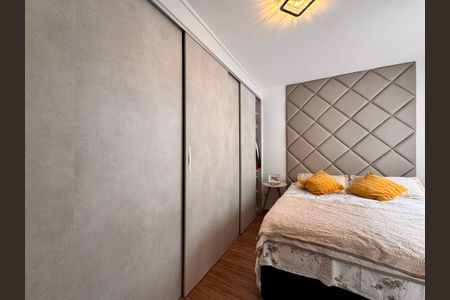 Apartamento à venda com 65m², 2 quartos e 1 vagaQuarto 2