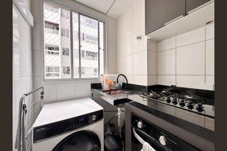 Apartamento à venda com 65m², 2 quartos e 1 vagaÁrea de Serviço