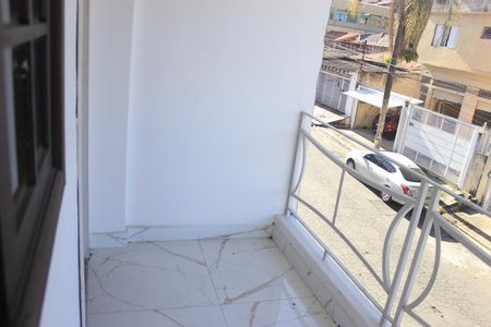 Casa para alugar com 79m², 2 quartos e sem vagaVaranda