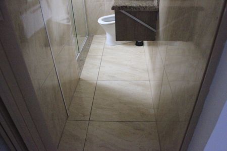 Casa para alugar com 79m², 2 quartos e sem vagaBanheiro social