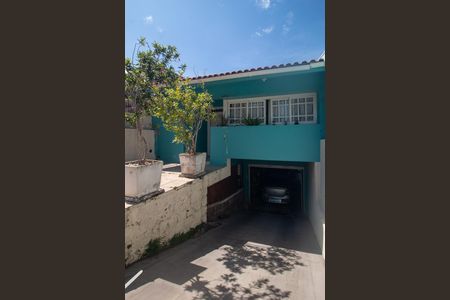 Casa à venda com 217m², 3 quartos e 3 vagasFachada