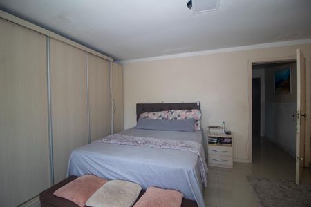 Casa à venda com 217m², 3 quartos e 3 vagasSuíte 2