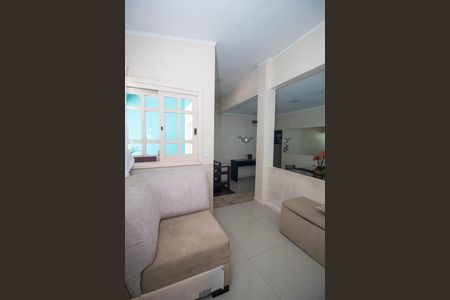 Casa à venda com 217m², 3 quartos e 3 vagasSala