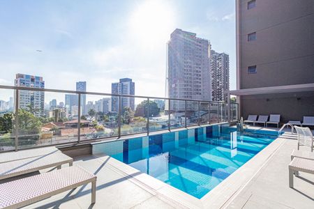 Studio para alugar com 26m², 0 quarto e sem vaga Studio para alugar com 26m², 0 quarto e sem vagaÁrea comum - Piscina