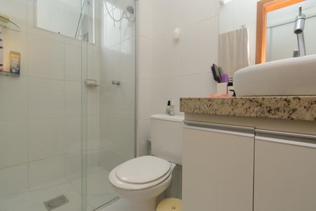 Apartamento à venda com 105m², 4 quartos e 2 vagas Apartamento à venda com 105m², 4 quartos e 2 vagasBanheiro da Suíte