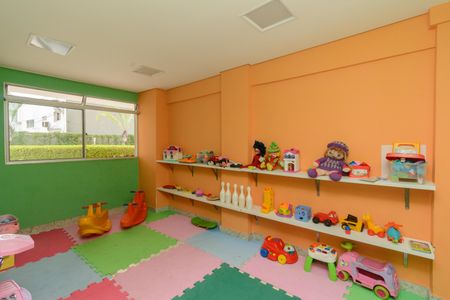 Apartamento à venda com 105m², 4 quartos e 2 vagas Apartamento à venda com 105m², 4 quartos e 2 vagasÁrea comum - Brinquedoteca