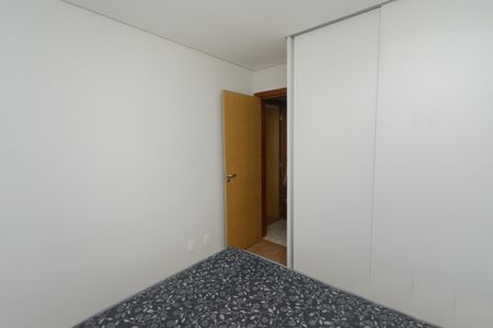 Apartamento à venda com 105m², 4 quartos e 2 vagas Apartamento à venda com 105m², 4 quartos e 2 vagasQuarto 3
