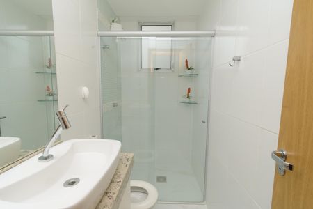 Apartamento à venda com 105m², 4 quartos e 2 vagas Apartamento à venda com 105m², 4 quartos e 2 vagasBanheiro Social