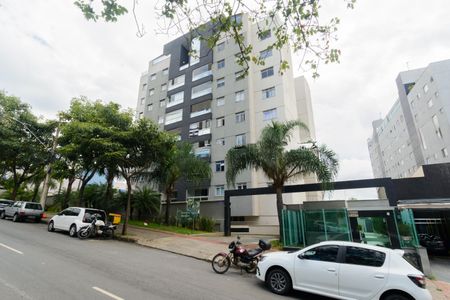 Apartamento à venda com 105m², 4 quartos e 2 vagas Apartamento à venda com 105m², 4 quartos e 2 vagasFachada