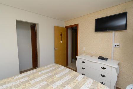 Apartamento à venda com 105m², 4 quartos e 2 vagas Apartamento à venda com 105m², 4 quartos e 2 vagasSuíte