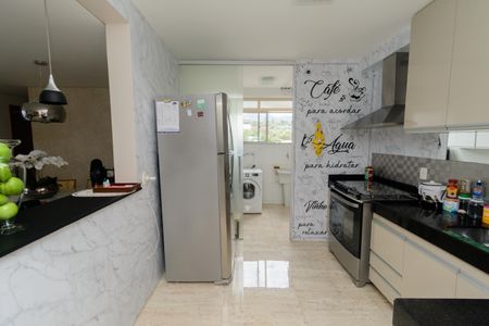 Apartamento à venda com 105m², 4 quartos e 2 vagas Apartamento à venda com 105m², 4 quartos e 2 vagasCozinha