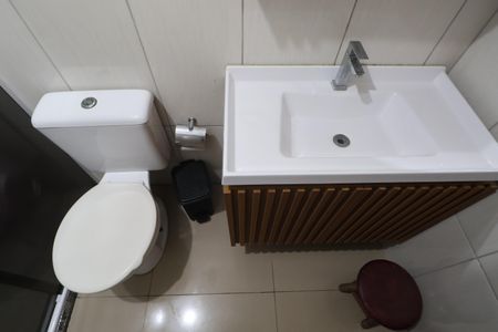 Casa à venda com 89m², 2 quartos e 2 vagasBanheiro da Suíte 1