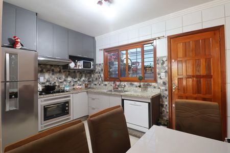 Casa à venda com 89m², 2 quartos e 2 vagasCozinha