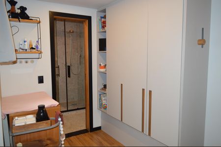 Apartamento à venda com 130m², 2 quartos e 1 vagaSuíte