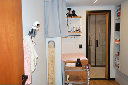 Apartamento à venda com 130m², 2 quartos e 1 vagaSuíte