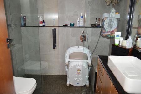 Apartamento à venda com 130m², 2 quartos e 1 vagaBanheiro