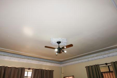 Casa à venda com 732m², 8 quartos e 8 vagasSala - Casa 1