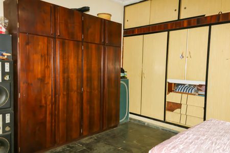 Casa à venda com 732m², 8 quartos e 8 vagasQuarto 3 - Casa 1