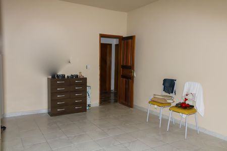 Casa à venda com 732m², 8 quartos e 8 vagasQuarto 1 - Casa 3