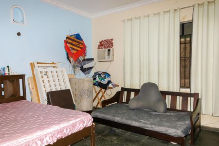 Casa à venda com 732m², 8 quartos e 8 vagasQuarto 3 - Casa 1