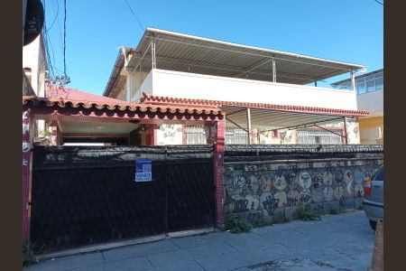 Casa à venda com 732m², 8 quartos e 8 vagasFachada